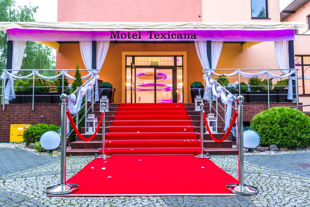 Hotel Texicana Sulechow Exterior photo